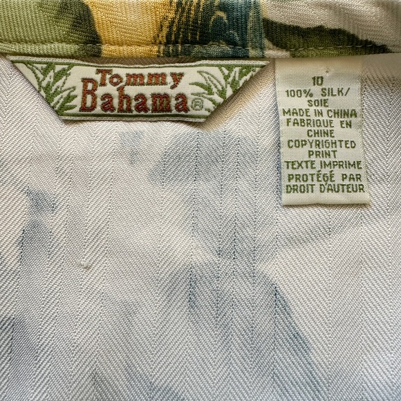 Tommy Bahama Wrap Silk Skirt Womens 10 Tropical Parrot Floral Resortwear Travel - Picture 4 of 9